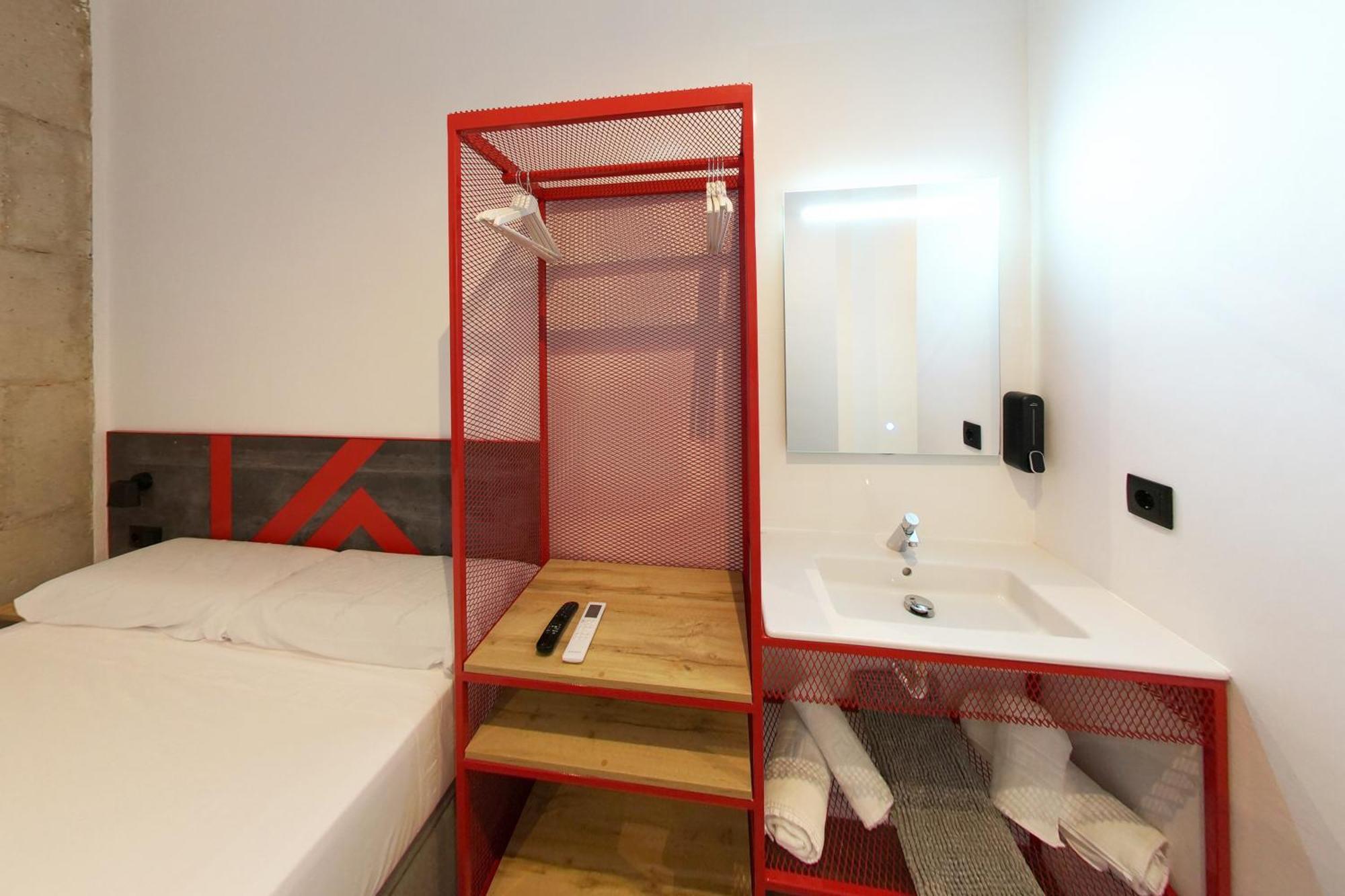 Konk Hostel La Manga del Mar Menor Zimmer foto